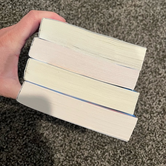 PUMPKIN SPICE CAFE Laurie Gilmore Book Set - Picture 3 of 9